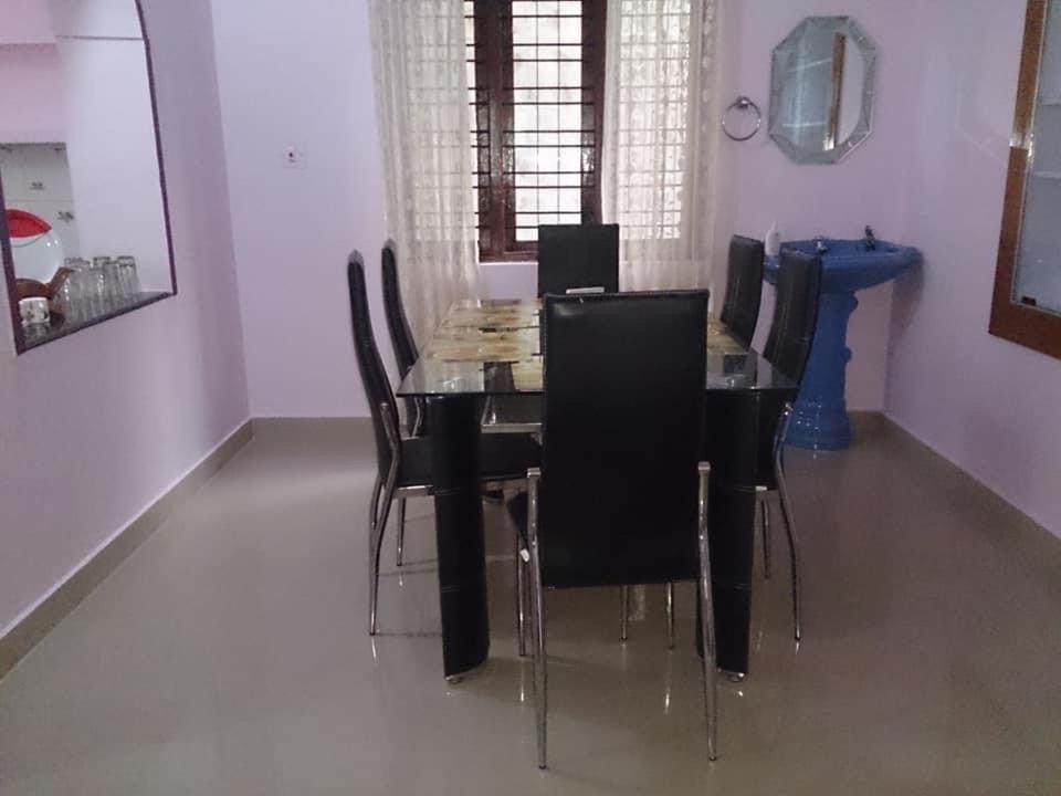 מדיקרי Dhruva Homestay מראה חיצוני תמונה